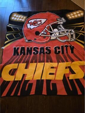 Vintage Rare Northwest Company Kansas City Chiefs Folding Stadium Blanket Handle